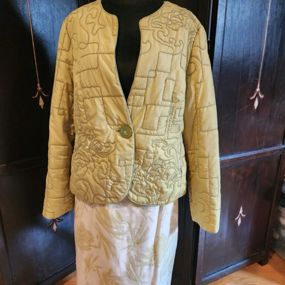 Dress suit